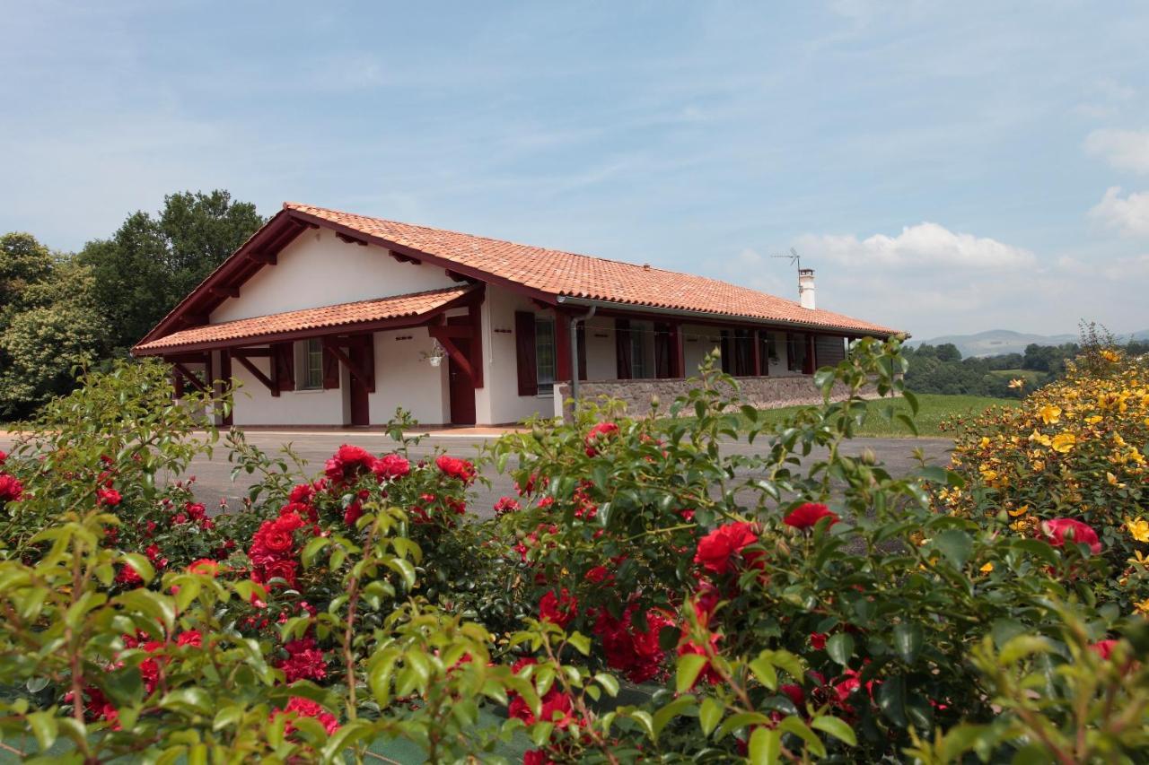 Chambres Zazpiak Saint-Jean-Pied-de-Port Exterior photo